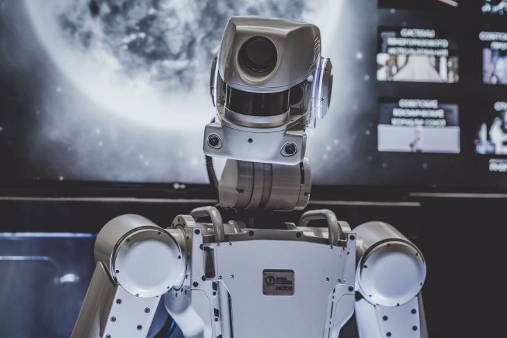 Uses of Artificial Intelligence in Modern World